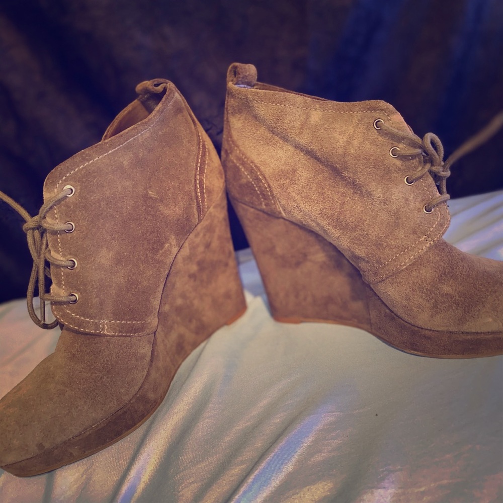 Jessica Simpson wedges